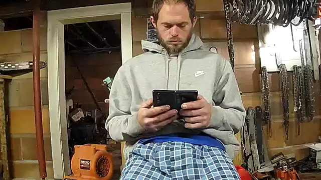 Bigoleslong98765 online show from November 13, 9:08 pm