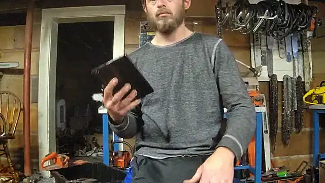 Bigoleslong98765 online show from December 3, 3:22 pm