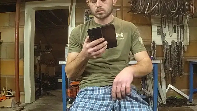 Bigoleslong98765 online show from January 10, 7:15 am