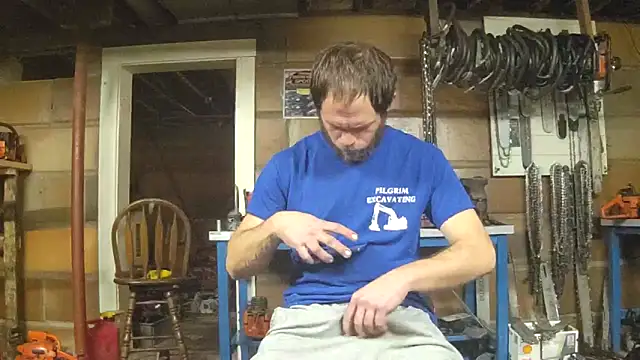 Bigoleslong98765 online show from December 18, 5:23 am