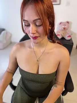 Miss-Abbii online show from December 2, 9:16 pm