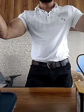 indianguy89 online show from February 15, 6:03 am