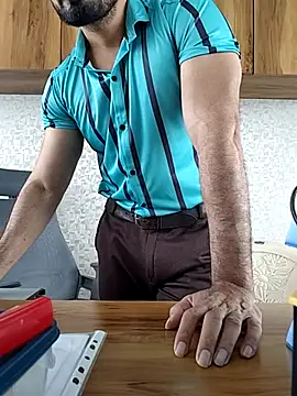 indianguy89 online show from February 25, 8:25 am