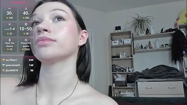 Emmy m00n online show from March 20, 3:23 am