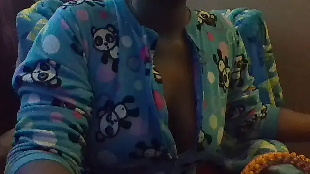 EbonyFetishQueen online show from January 12, 4:25 pm