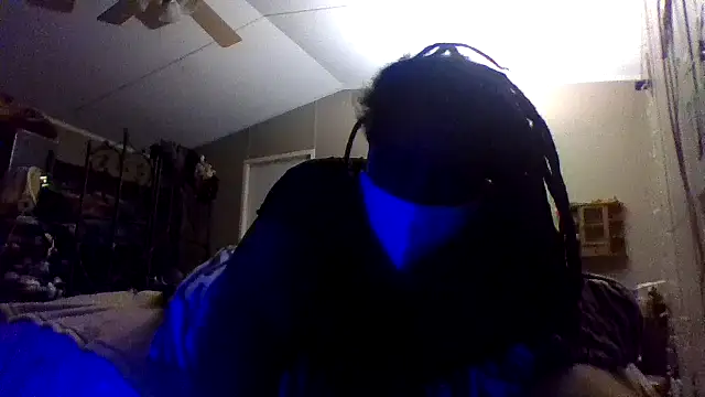 Snapshot of EbonyFetishQueen chatting on September 10, 6:23 am EbonyFetishQueen online show from September 10, 6:23 am