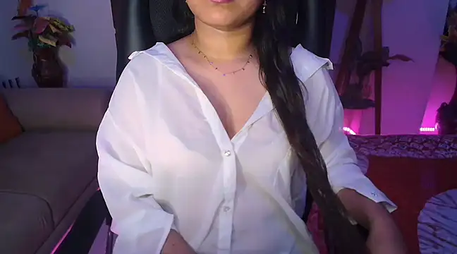 Snapshot of Most-Beautiful-Queen chatting on March 10, 6:45 pm Most-Beautiful-Queen online show from March 10, 6:45 pm