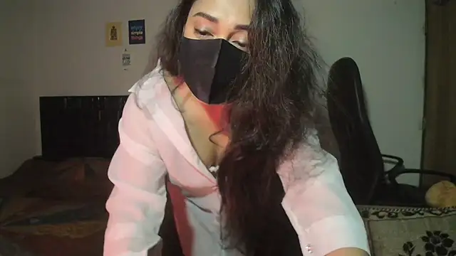 Most-Beautiful-Queen online show from March 24, 7:14 pm