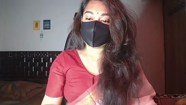 Most-Beautiful-Queen online show from December 22, 7:25 pm