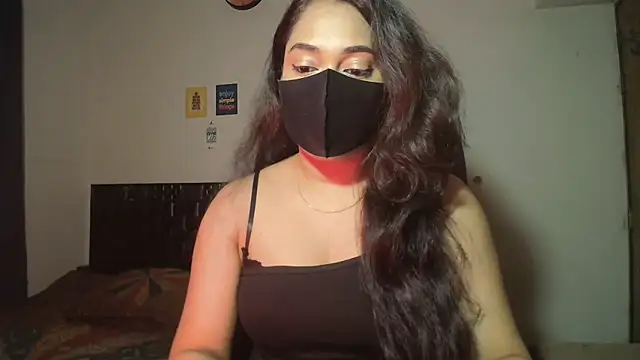 Most-Beautiful-Queen online show from April 5, 7:31 pm