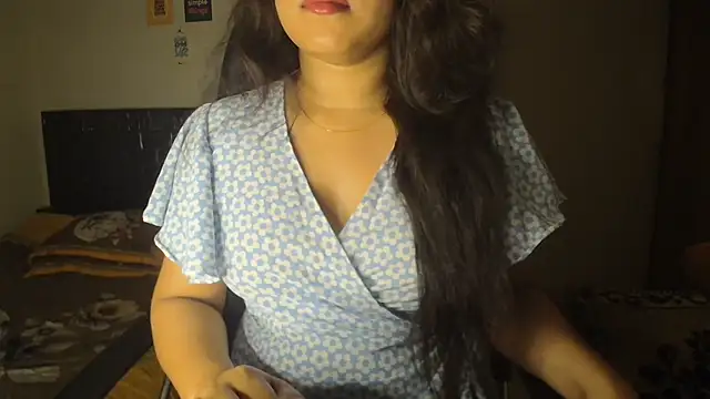 Most-Beautiful-Queen online show from February 17, 4:37 pm