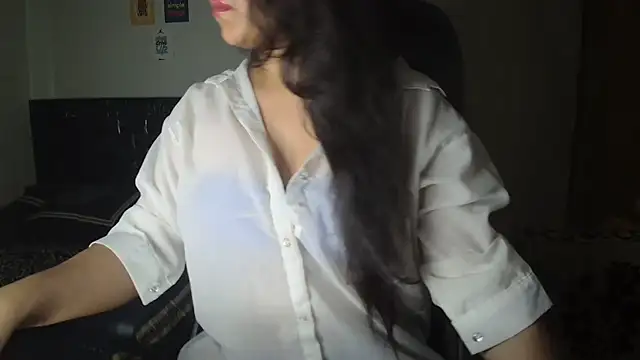 Most-Beautiful-Queen online show from April 25, 4:37 am