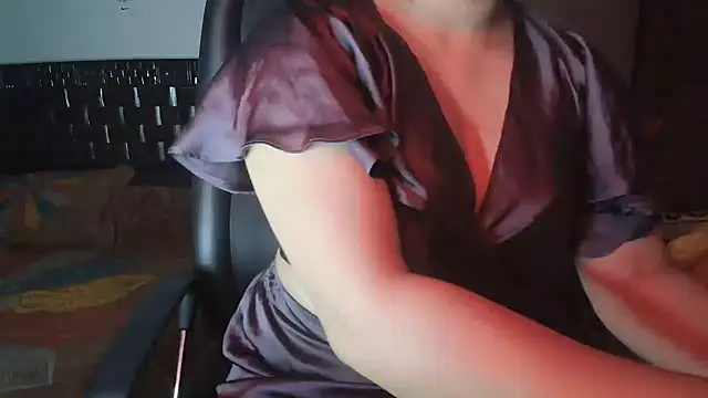 Most-Beautiful-Queen online show from October 28, 6:40 pm