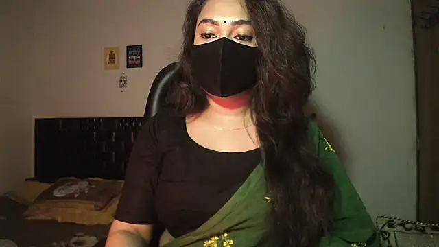 Most-Beautiful-Queen online show from February 9, 7:45 pm