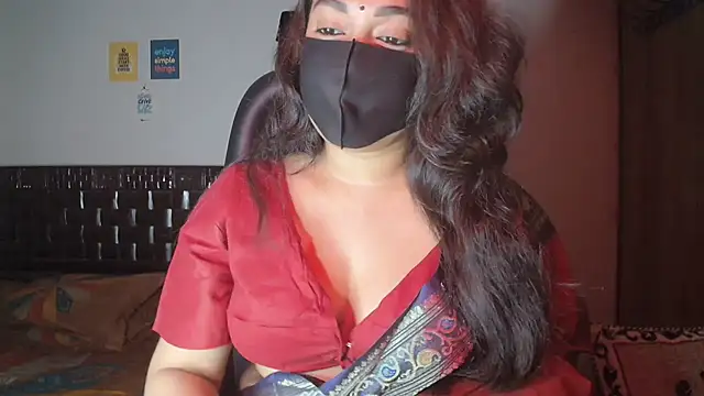 Most-Beautiful-Queen online show from November 7, 7:07 pm