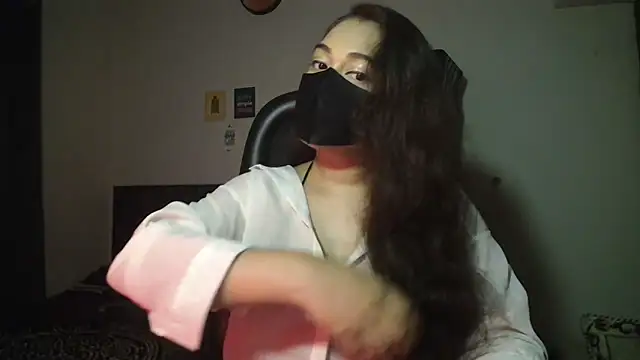 Most-Beautiful-Queen online show from May 19, 6:37 pm