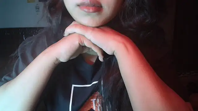 Most-Beautiful-Queen online show from November 30, 7:14 pm