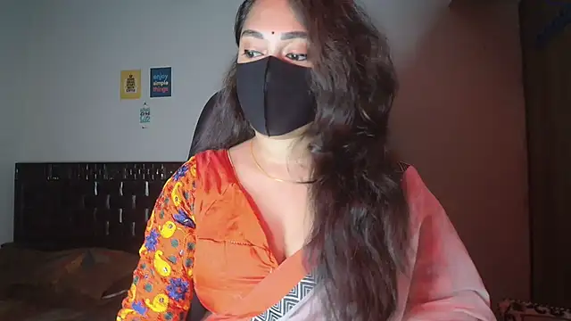 Most-Beautiful-Queen online show from December 14, 7:19 pm