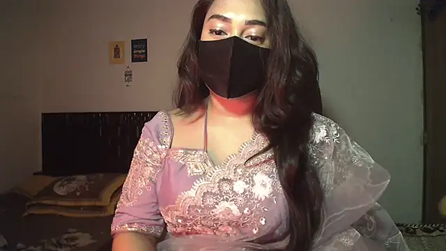 Most-Beautiful-Queen online show from February 16, 7:34 pm