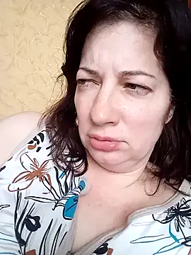 SusanaxPretty online show from April 27, 6:44 am