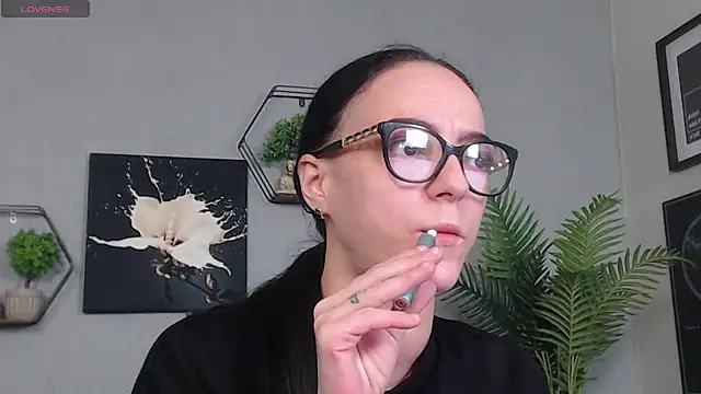 IzabelllNoir online show from March 28, 8:48 am