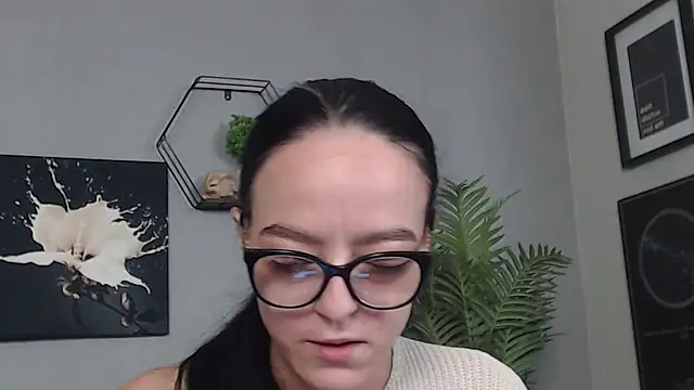 IzabelllNoir online show from January 15, 9:01 am