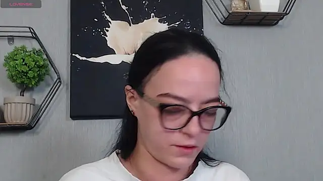 IzabelllNoir online show from April 15, 7:03 am