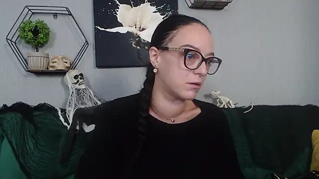 IzabelllNoir online show from October 16, 11:29 am