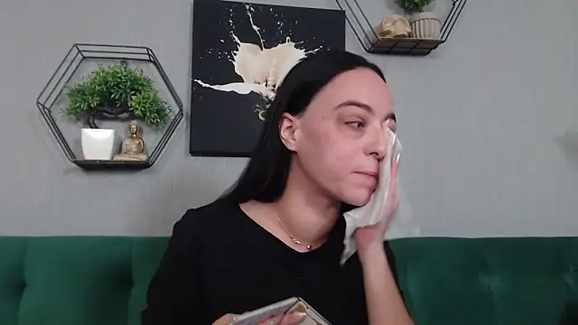 IzabelllNoir online show from February 6, 8:21 am