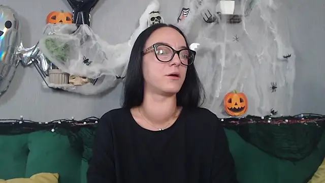 IzabelllNoir online show from October 27, 8:59 am