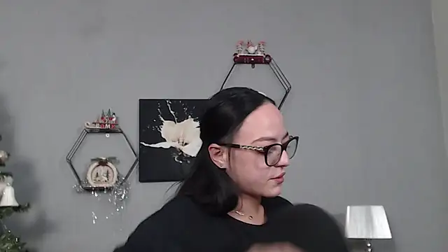 IzabelllNoir online show from December 18, 11:03 am