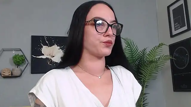 IzabelllNoir online show from April 22, 10:11 am