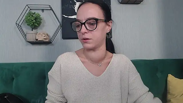 IzabelllNoir online show from October 7, 7:20 am