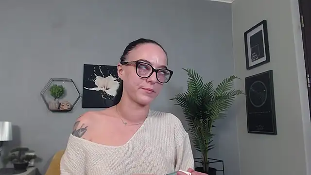 IzabelllNoir online show from March 4, 10:01 am