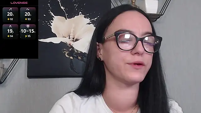 IzabelllNoir online show from April 14, 4:39 am