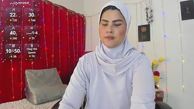 AishaAmin  online show from May 5, 12:08 pm