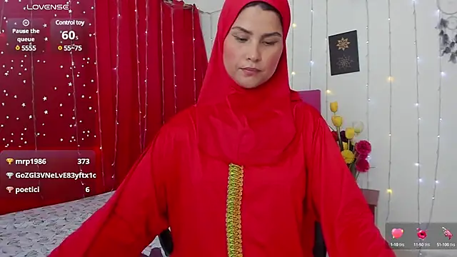 Snapshot of AishaAmin_ chatting on March 12, 5:07 pm AishaAmin online show from March 12, 5:07 pm