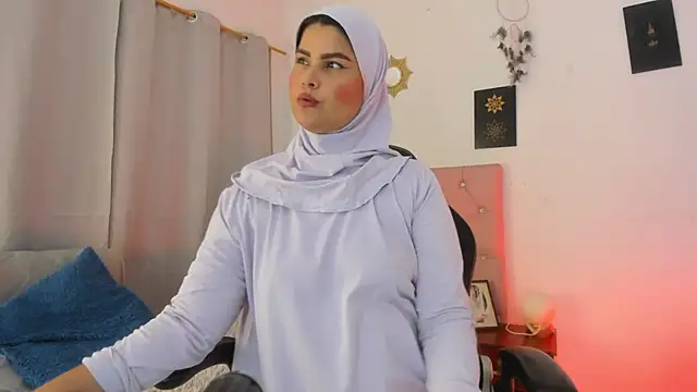 AishaAmin  online show from June 30, 12:16 pm