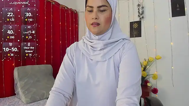 AishaAmin  online show from May 15, 12:14 pm