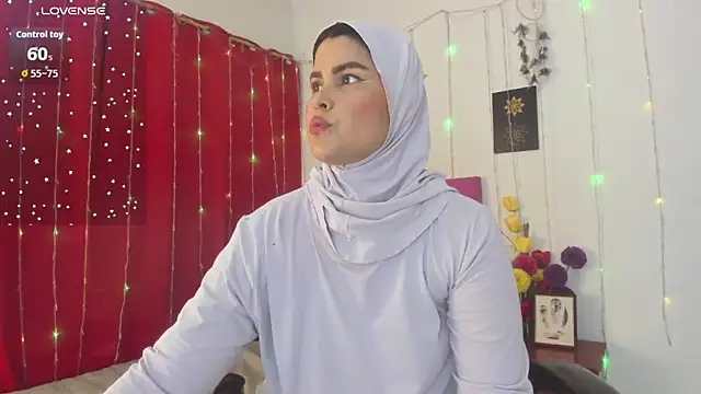 AishaAmin  online show from April 7, 12:29 pm