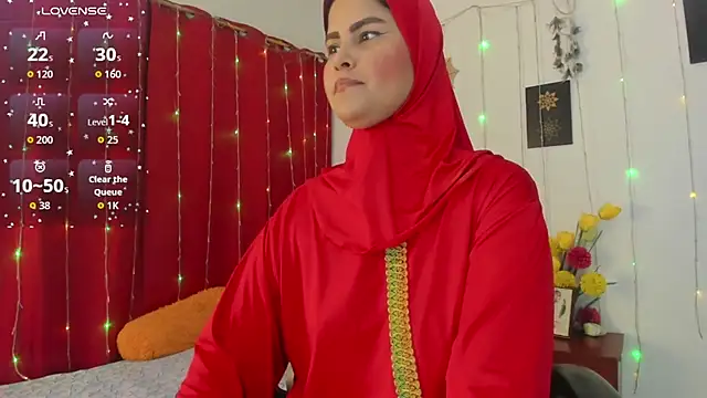 AishaAmin  online show from April 27, 12:14 pm