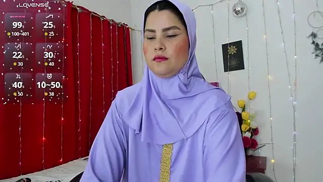 AishaAmin  online show from November 13, 12:31 pm