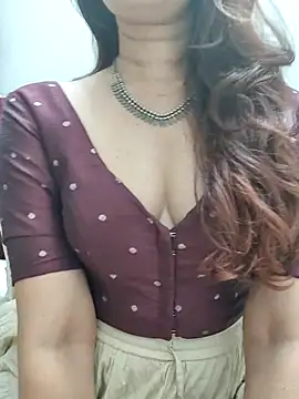 Snapshot of Brown_Maxi chatting on June 16, 3:45 pm Brown Maxi online show from June 16, 3:45 pm
