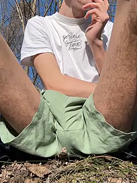 Snapshot of alexyourboy chatting on March 6, 1:28 pm alexyourboy online show from March 6, 1:28 pm