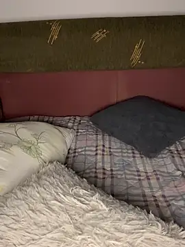 Snapshot of alexyourboy chatting on January 18, 10:35 pm alexyourboy online show from January 18, 10:35 pm