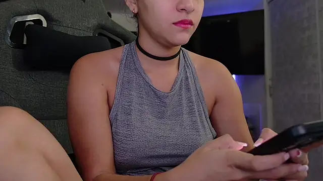 Lucy Fer5 online show from March 29, 4:52 pm