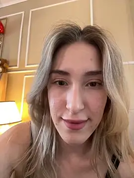 SerenaBennet online show from October 31, 10:23 am