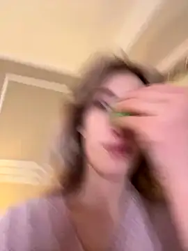 SerenaBennet online show from December 23, 8:35 am