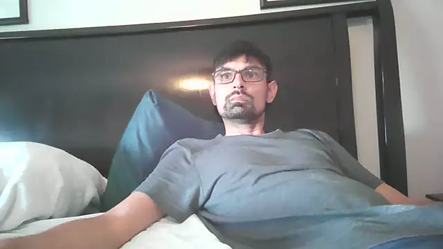 spence204011 online show from March 20, 7:15 pm