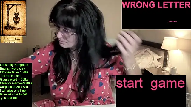 YourDreamLoverr online show from April 13, 12:47 am